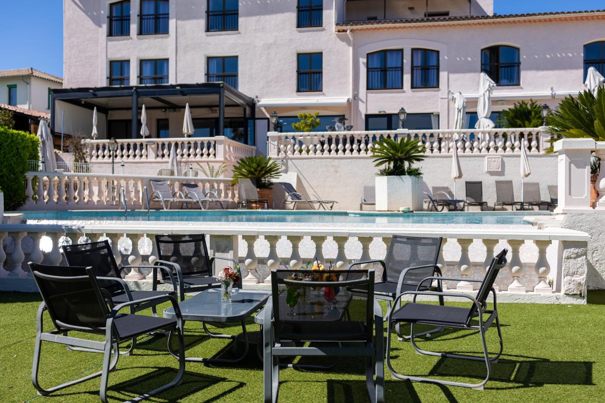 Hotel & Restaurant Perla Riviera Villeneuve-Loubet Exteriér fotografie